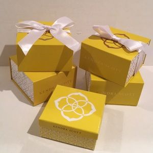 Kendra Scott Jewelry Boxes